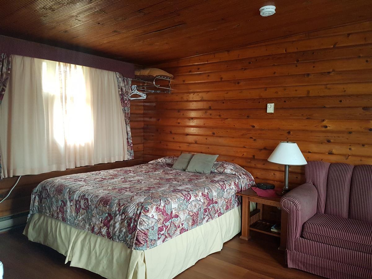 קראנברוק Flamingo Motel מראה חיצוני תמונה