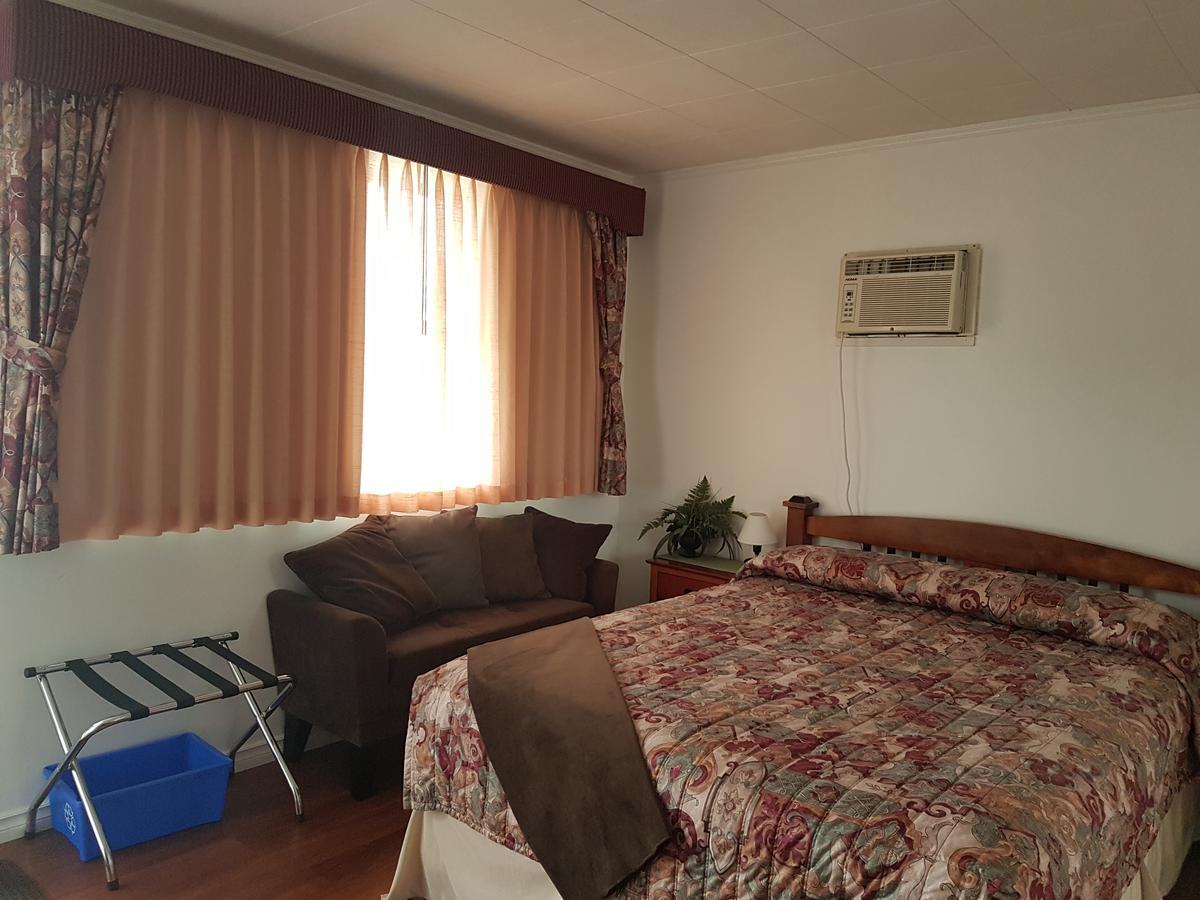 קראנברוק Flamingo Motel מראה חיצוני תמונה